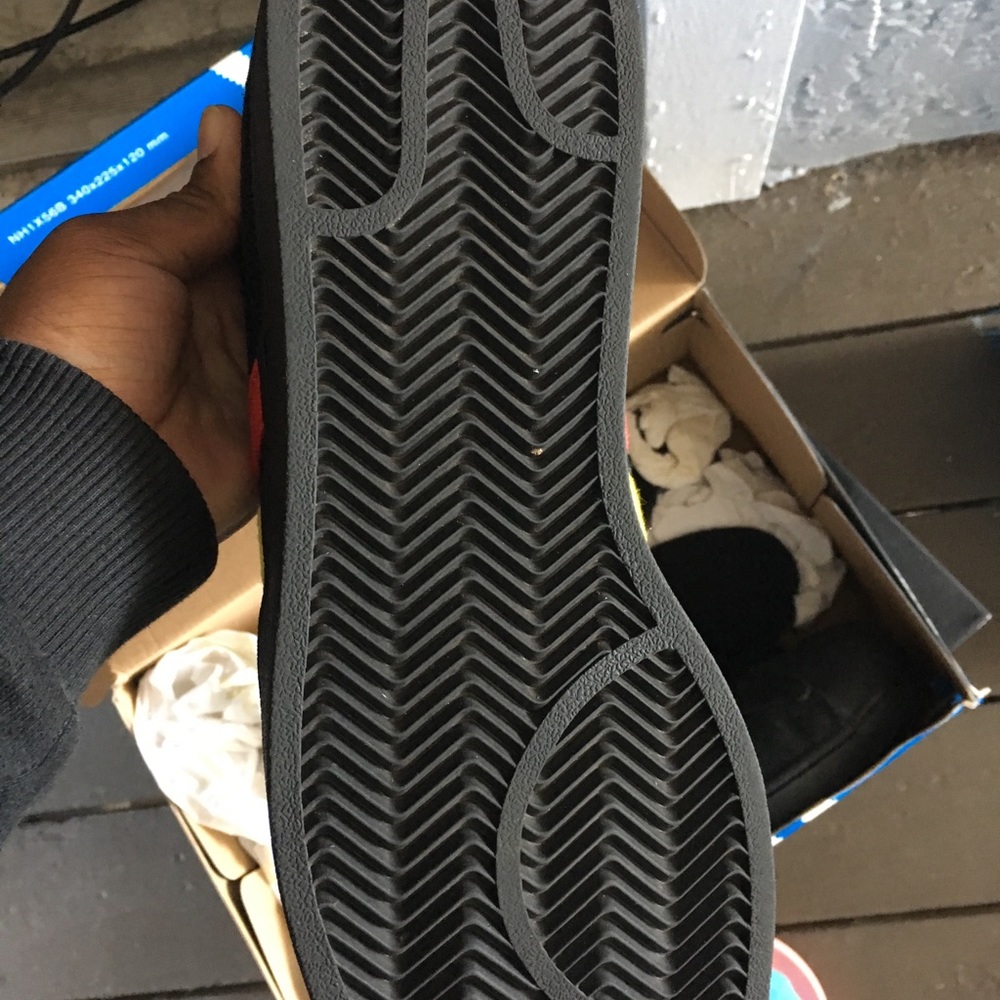 Adidas bob marley type sneakers like new